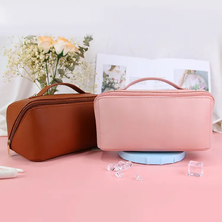 elegant-multi-compartment-cosmetic-bag (5)